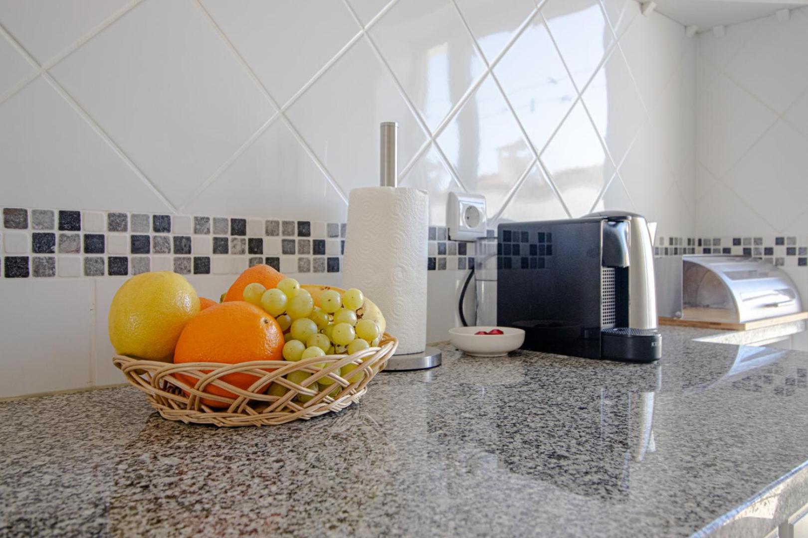Old Town 2Br 50M Ocean W/ Ac Wi-Fi Parking Terrace Apartman Albufeira Kültér fotó